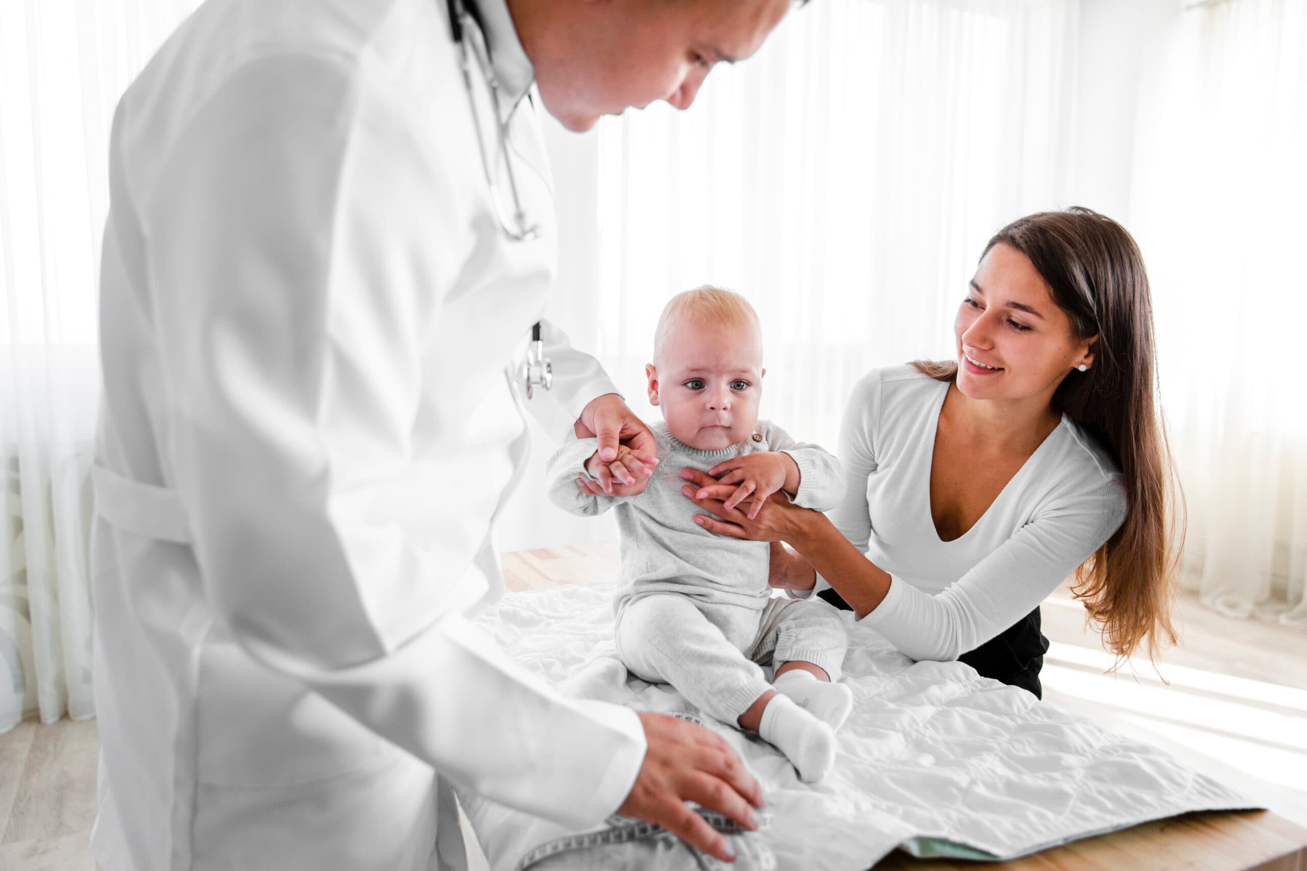 Best Neonatologists in Nagarathpet, Bangalore: Expert Care for Newborns and Infants